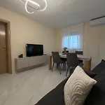 Asa With Private Jacuzzi Apartment