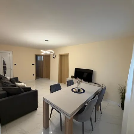Asa With Private Jacuzzi Apartament
