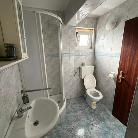Asa With Private Jacuzzi Апартаменты *